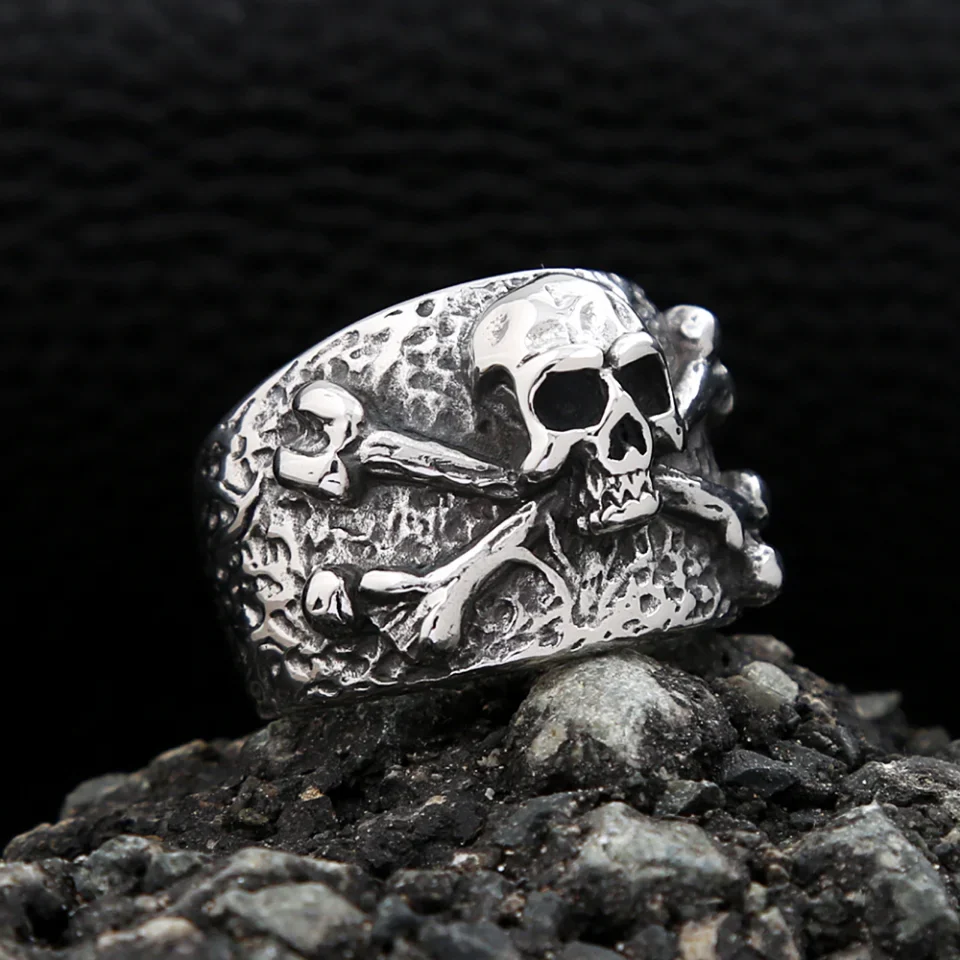 Bague Crâne Pirate - Os Croisés Punk