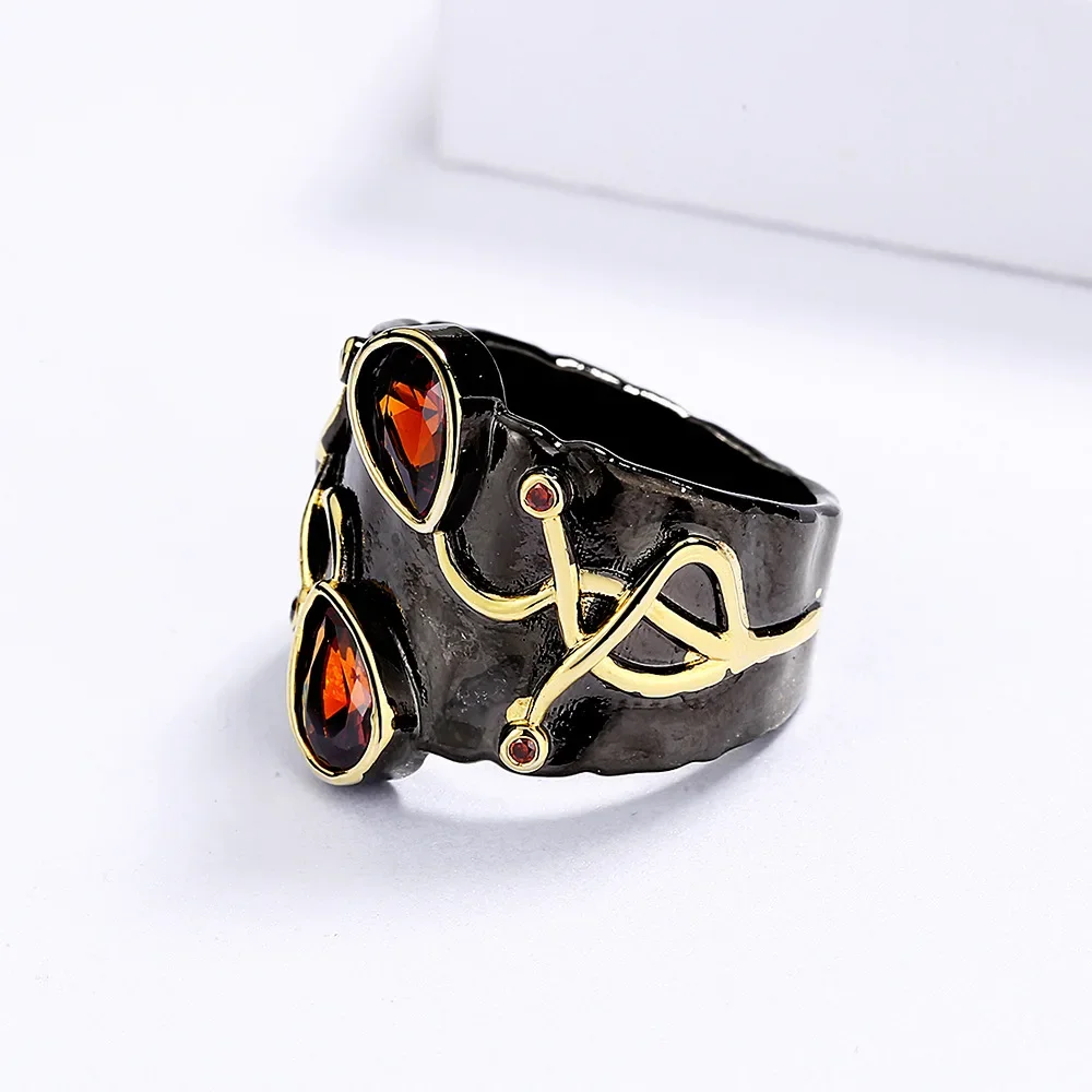 Bague Gothique Femme — Noir & Or - Image 3