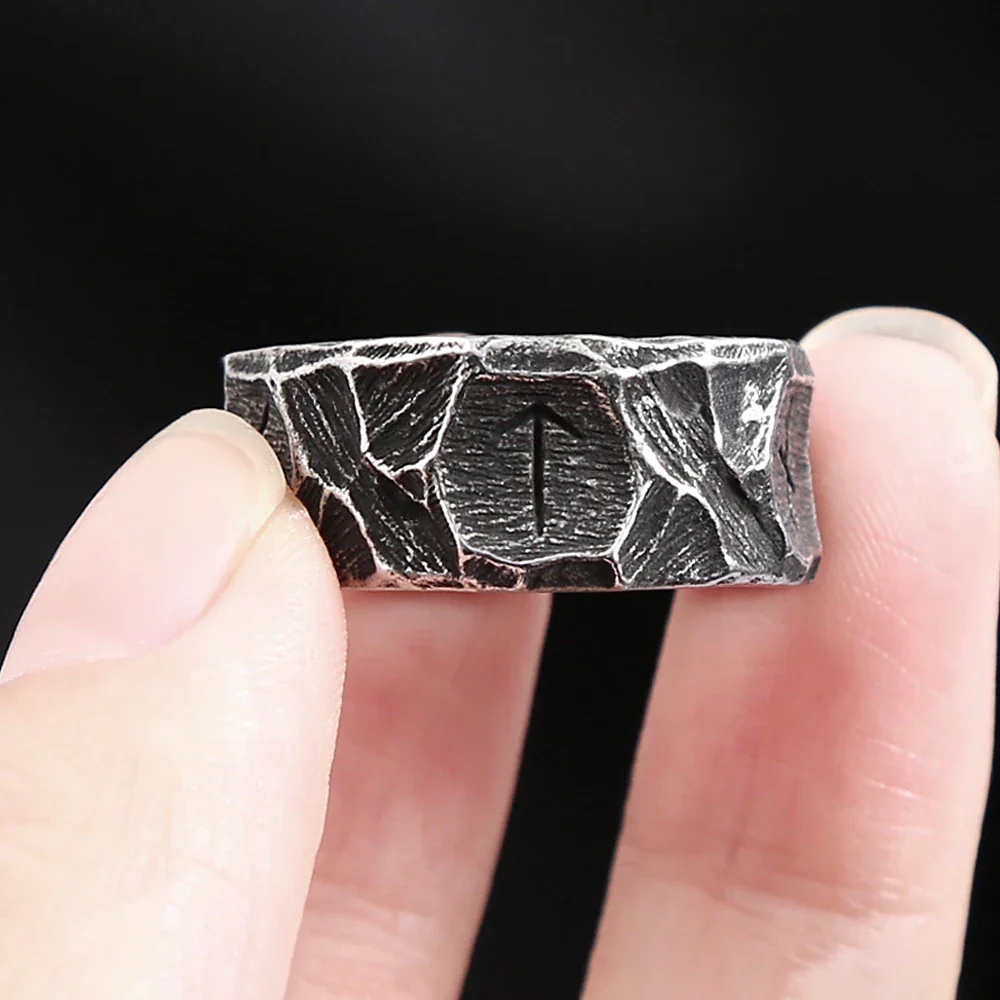 Bague Rune Noire - Acier Punk - Image 7