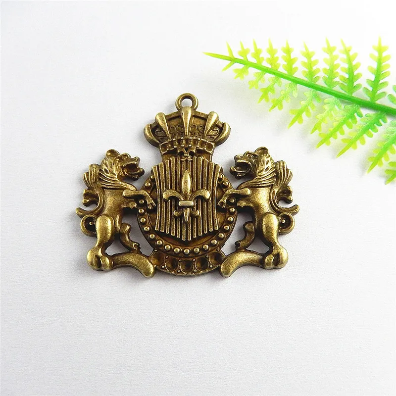 Accessoires Steampunk — Armoiries DIY - Image 2