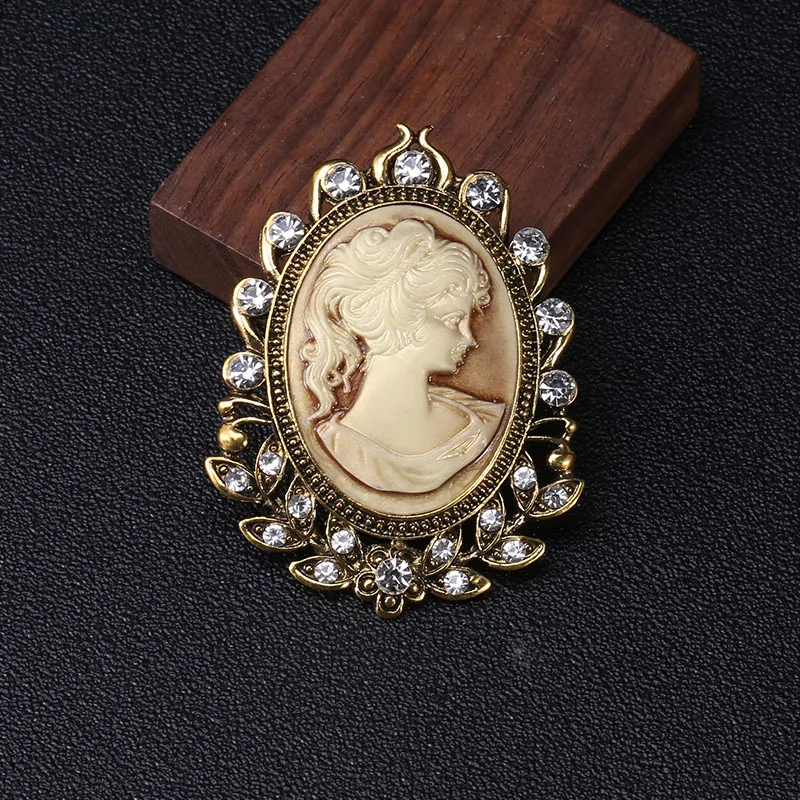 Broche Camée Plaqué Or - Image 2