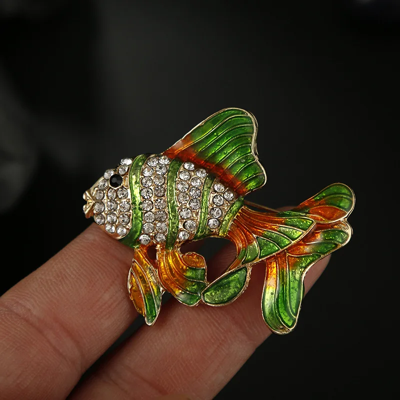 Broche Poisson Steampunk Coloré - Image 2
