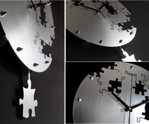 Horloge Futuriste en Métal Précieux - Image 3
