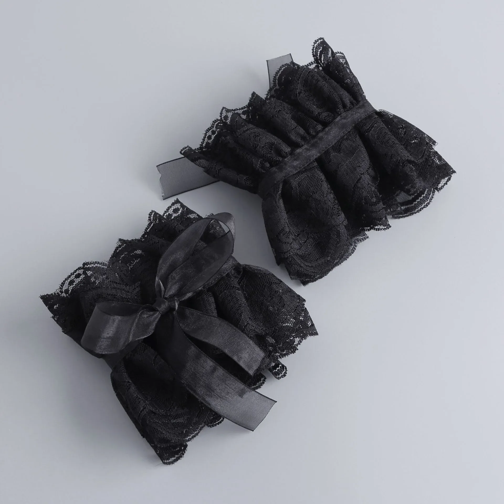 Jabot Victorien Femme avec Poignets - Dentelle Noire et Blanche - Image 17