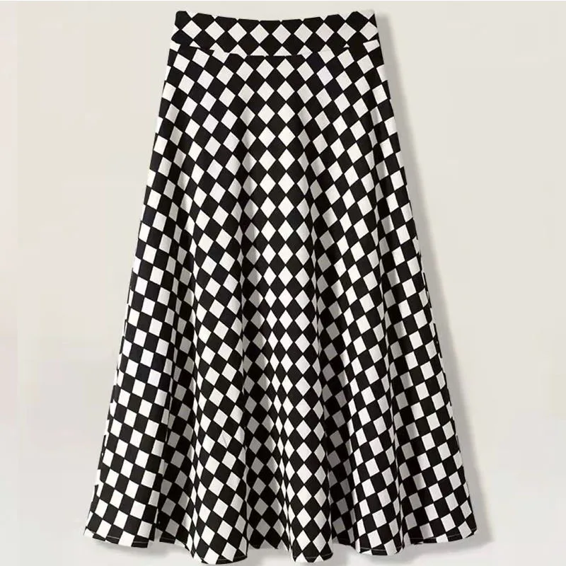 Jupe Noire et Blanche à Carreaux — Style Vichy