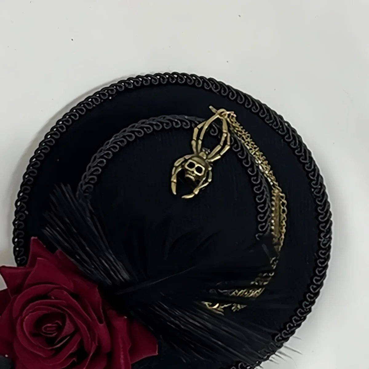 Mini Chapeau Steampunk à Voilette - Cuivre et Engrenages - Image 5
