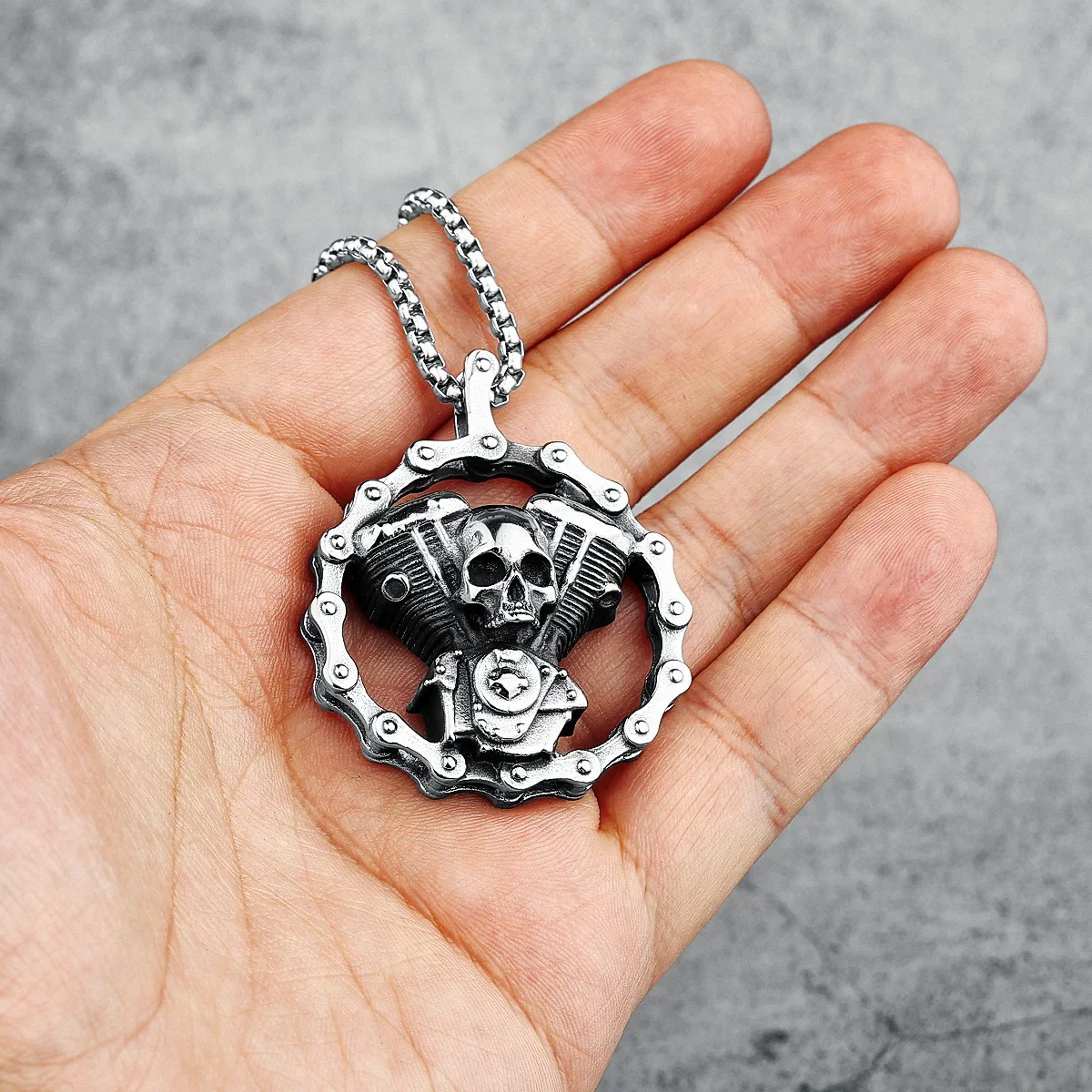 Pendentif Homme Biker — Engrenage en Acier Inoxydable 316L - Image 3