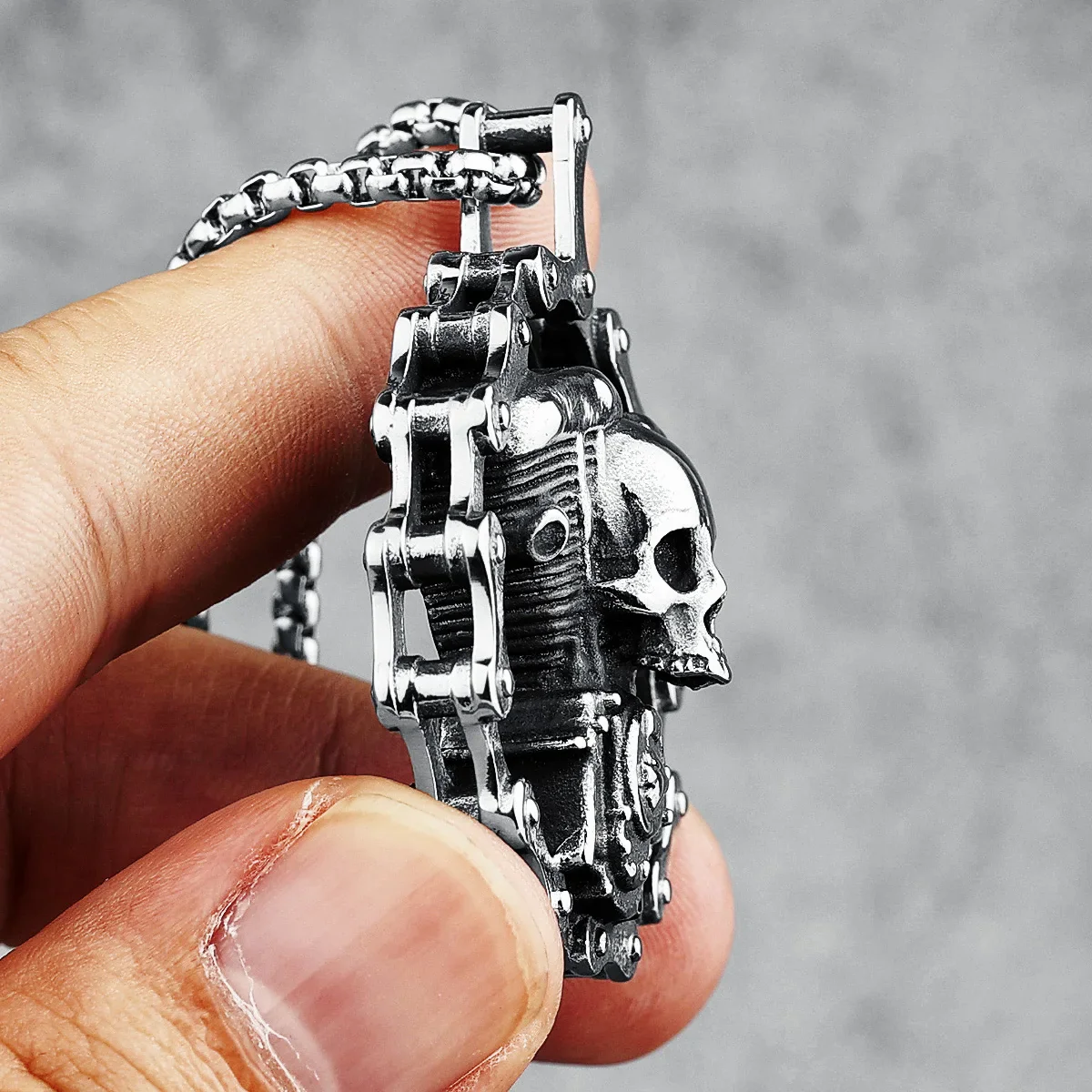 Pendentif Homme Biker — Engrenage en Acier Inoxydable 316L - Image 5