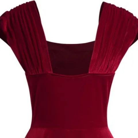 Robe en Velours Rouge Sans Manche — Élégance Intemporelle - Image 3